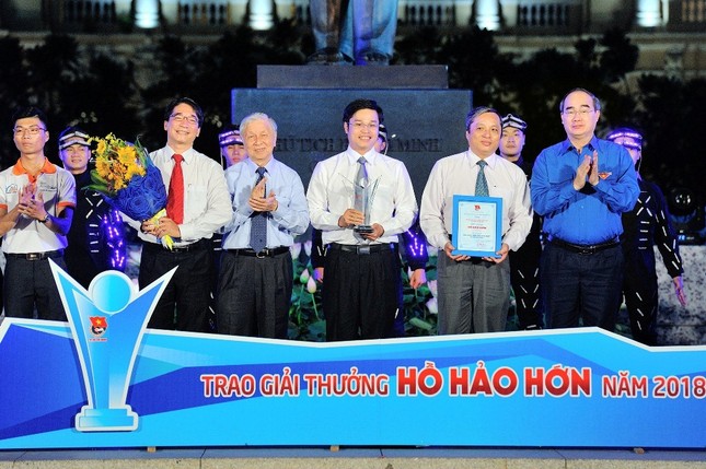 Tuyên dương 6 mô hình, giải pháp tiêu biểu trong công tác Đoàn ảnh 1