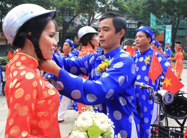 TPHCM tổ chức cưới tập thể cho 150 cặp đôi khó khăn ảnh 1