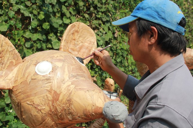 Hé lộ tạo hình nhà chuột tại đường hoa Tết ở phố Nguyễn Huệ ảnh 14