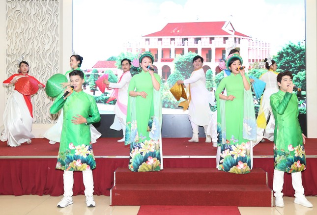 Sinh viên Lào - Campuchia - Việt Nam giao lưu, đón Tết cổ truyền tại TPHCM ảnh 6