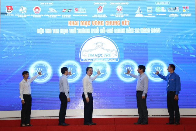 Sôi nổi Hội thi tin học trẻ Bắc Ninh, TT-Huế, TPHCM ảnh 6