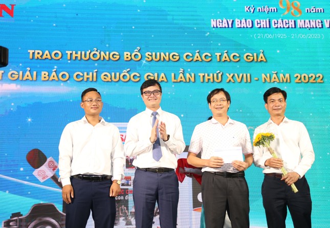 Bí thư thứ nhất T.Ư Đoàn Bùi Quang Huy phát động cuộc thi Tỏa sáng giá trị Việt ảnh 5