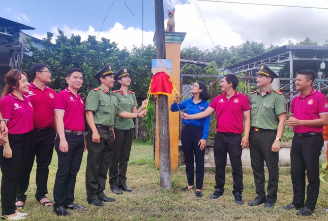Đong đầy tình yêu thương hướng về nguồn cội, chăm lo an sinh xã hội ảnh 12