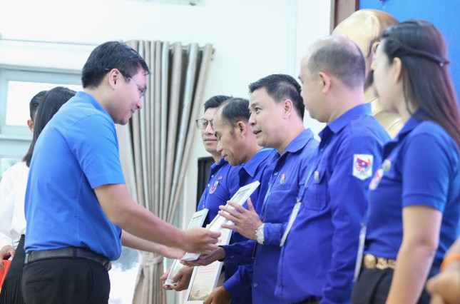 Thắt chặt tình đoàn kết, hữu nghị đặc biệt giữa thanh niên TPHCM và các địa phương Lào ảnh 4