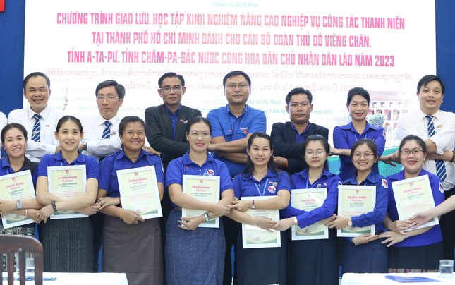 Thắt chặt tình đoàn kết, hữu nghị đặc biệt giữa thanh niên TPHCM và các địa phương Lào ảnh 5