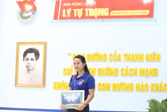 Thắt chặt tình đoàn kết, hữu nghị đặc biệt giữa thanh niên TPHCM và các địa phương Lào ảnh 9