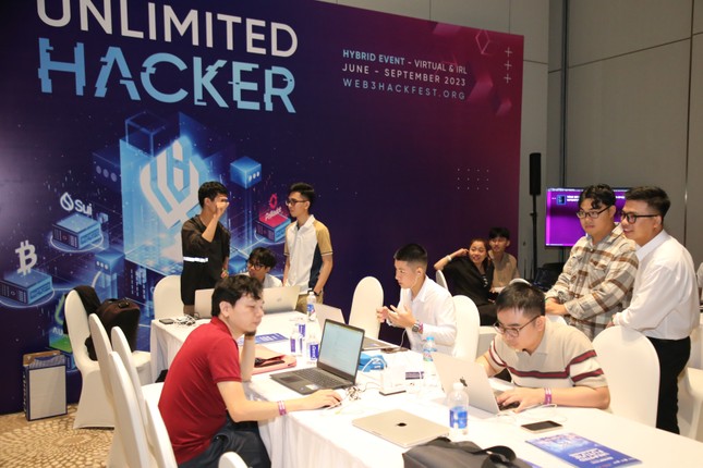 Bạn trẻ hào hứng trải nghiệm ngày hội công nghệ hàng đầu châu Á ảnh 13