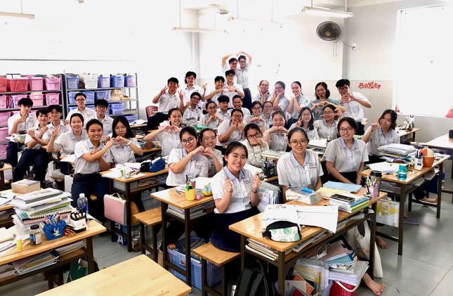 Thủ, á khoa khối B của TPHCM: Chung trường, chung ước mơ thành bác sĩ ảnh 1