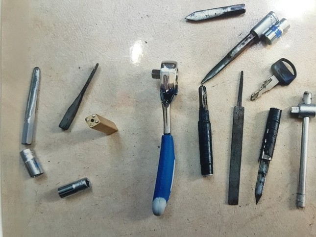 Triệt phá đường dây trộm cắp hàng trăm xe máy ở Hà Nội ảnh 2