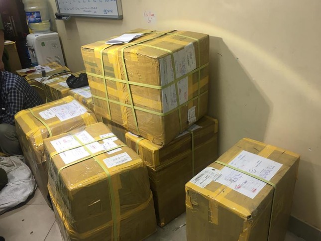 Kiểm tra hàng vạn bao thuốc lá không rõ nguồn gốc tại Hà Nội ảnh 8