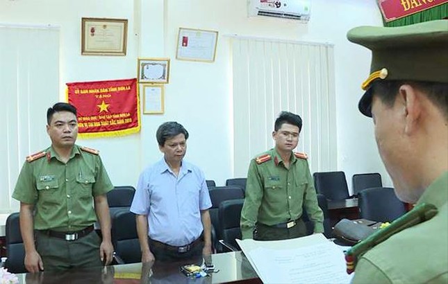 Chủ mưu can thiệp nâng điểm môn Ngữ văn cho thí sinh là ai? ảnh 1
