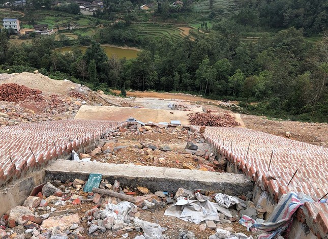 Cận cảnh siêu dự án 'bạt núi' làm du lịch ở Lũng Cú vừa bị đình chỉ ảnh 5