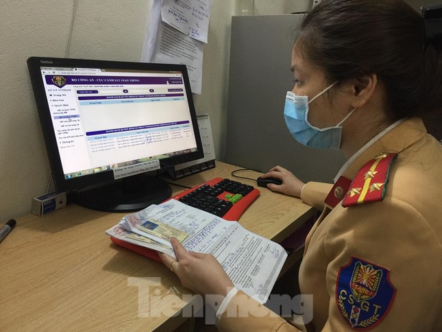 Hàng nghìn lượt vi phạm, chỉ một người nộp phạt qua mạng ở Hà Nội ảnh 1