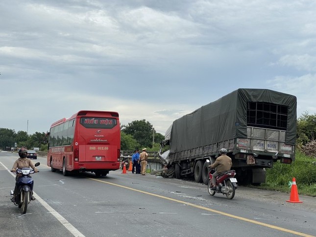 Bộ Công an: Điều tra vụ tai nạn thảm khốc khiến 8 người tử vong ở Bình Thuận ảnh 1