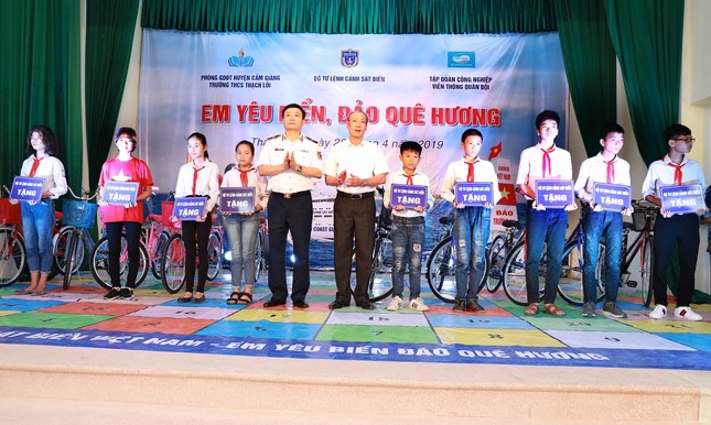Học sinh Thạch Lỗi trải nghiệm tình yêu biển đảo ảnh 4