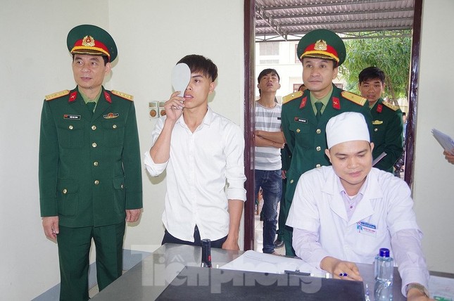 Bộ Quốc phòng thông tin về lễ giao nhận quân 2020 ảnh 1