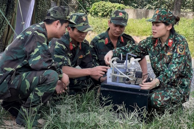 Bóng hồng duy nhất trong 10 Gương mặt trẻ tiêu biểu toàn quân là ai? ảnh 2