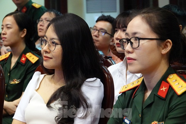 Người làm báo trẻ với thể tài báo chí chính luận ảnh 6