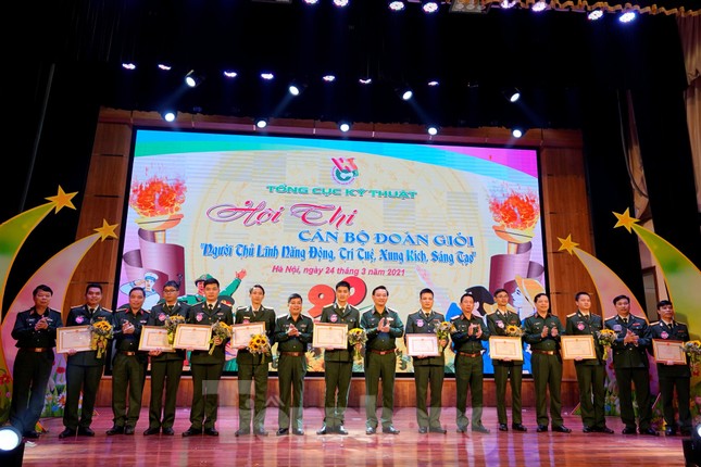 Sôi nổi hội thi cán bộ Đoàn giỏi ảnh 5