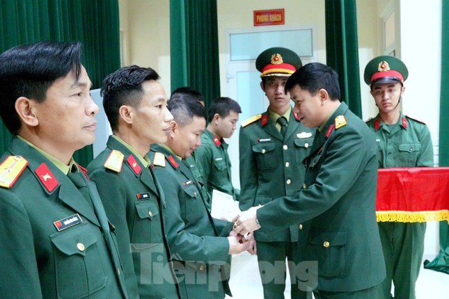 Bí thư T.Ư Đoàn Nguyễn Tường Lâm dự khởi động Tháng Thanh niên 2023 tại Trung đoàn Thủ đô ảnh 8