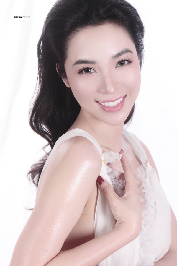 Nhan sắc CEO Luxurious Fashion: 'Cú lột xác' đầy ngoạn mục ảnh 2