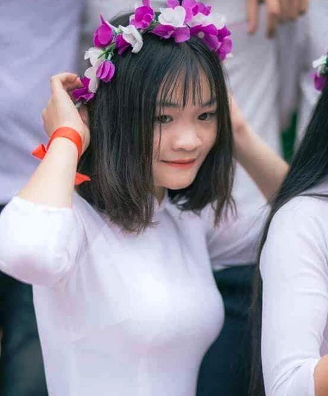 Éo le, nữ sinh mồ côi cha ngậm ngùi nhìn giấy báo nhập học ĐH Y ảnh 3