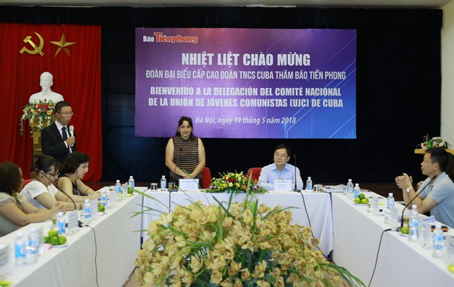 Đoàn đại biểu cấp cao T.Ư Đoàn TNCS Cuba thăm báo Tiền Phong ảnh 3
