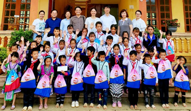 Ấm tình món quà tặng TNXP, học sinh nghèo tỉnh vùng cao Yên Bái ảnh 6