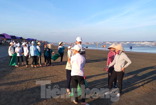Chiến dịch tình nguyện hè Nam Định hướng về dân sinh, môi trường ảnh 9