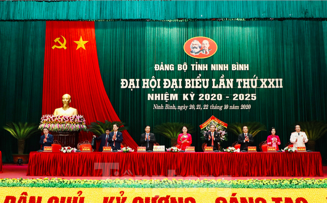 Khi tiếng đồng bào vọng về từ miền Trung ảnh 5