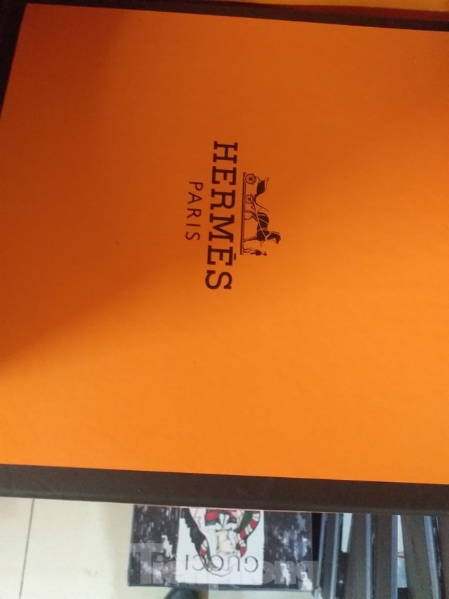 Cận cảnh kho hàng giả thương hiệu Hermès ‘khủng’ nhất miền Bắc ảnh 2