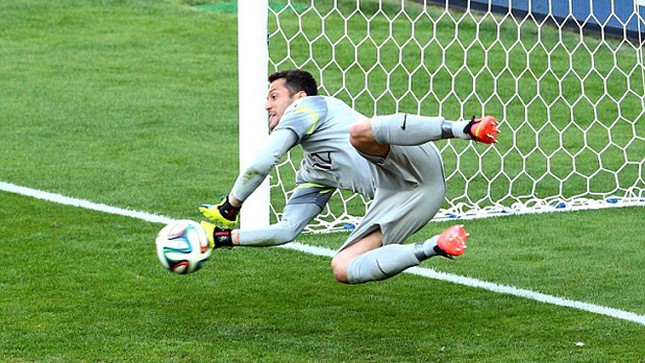 Trái tim Brazil suýt ngừng đập trước Chile ảnh 2