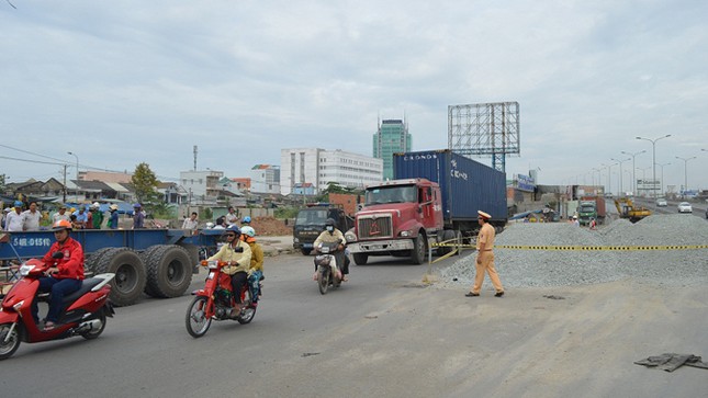 Mất mạng vì cái ổ gà ảnh 3