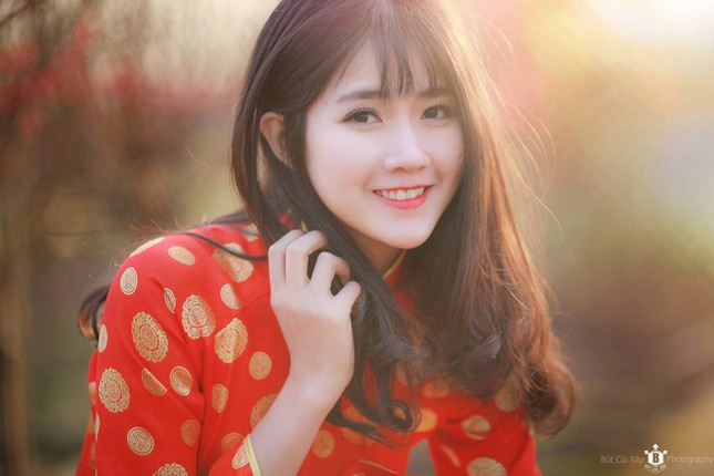 'Hot girl vườn đào' Kiều Trinh bật khóc trong MV mới ảnh 3