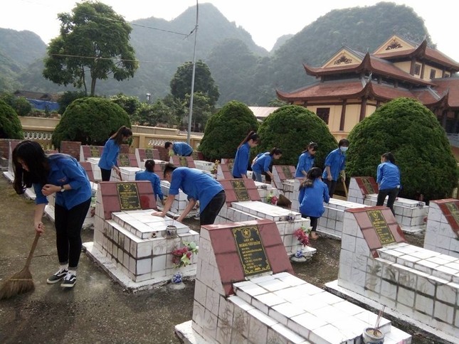 Lạng Sơn: Nhiều hoạt động tưởng nhớ, tri ân thương binh, liệt sỹ ảnh 3