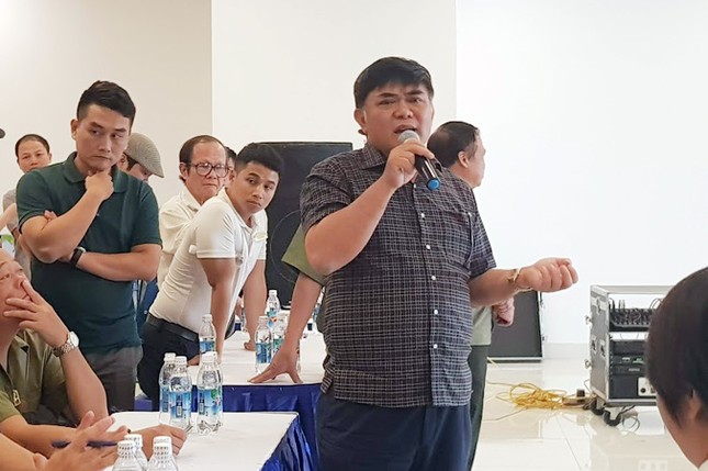 Đối thoại 'nảy lửa' giữa CĐT chung cư 'dát vàng' với cư dân ảnh 2
