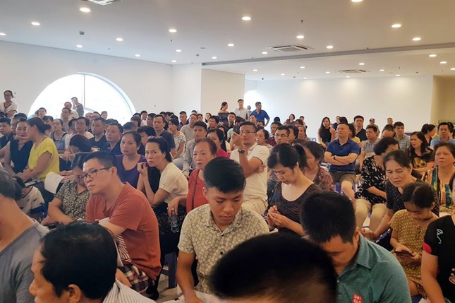 Đối thoại 'nảy lửa' giữa CĐT chung cư 'dát vàng' với cư dân ảnh 1