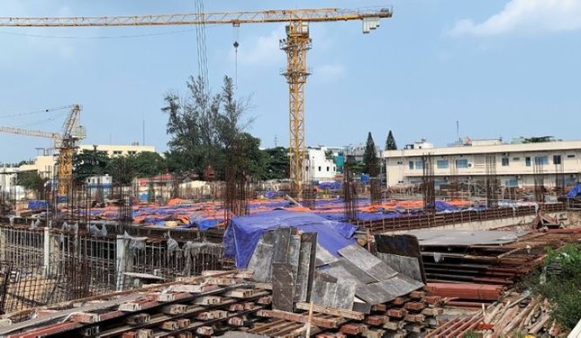 Nhiều ôtô bị 'nhốt' dưới hầm chung cư, 'cò thổi giá đất' náo loạn Vân Đồn ảnh 6