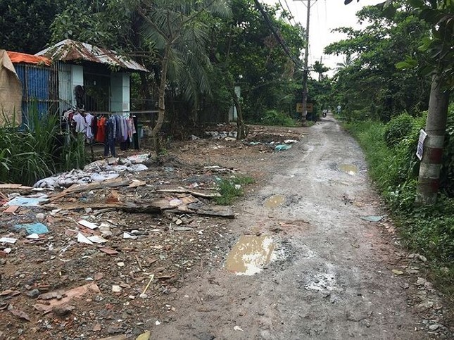 Nhiều ôtô bị 'nhốt' dưới hầm chung cư, 'cò thổi giá đất' náo loạn Vân Đồn ảnh 1