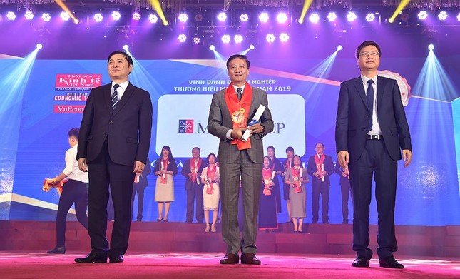 MIKGroup lọt Top 10 thương hiệu mạnh lĩnh vực BĐS ảnh 1