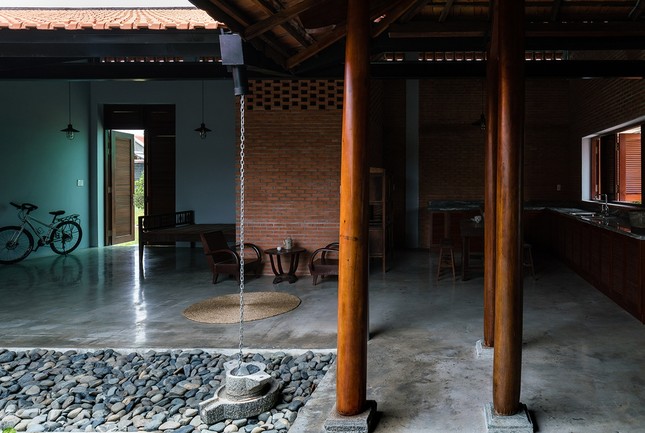 Ngôi nhà truyền thống Nam Bộ đẹp mê mẩn trên báo Tây ảnh 8