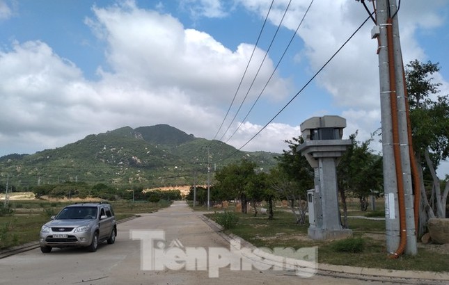 Đường 2km gánh hơn 40 cao ốc, chung cư cao cấp không cho để xe dưới hầm ảnh 5