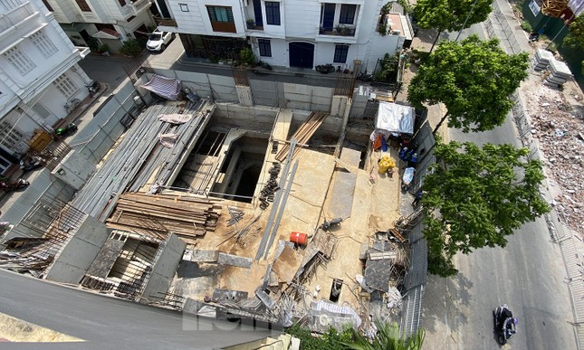Xôn xao nhà ở riêng lẻ ở Hà Nội được cấp phép đến 4 tầng hầm ảnh 1