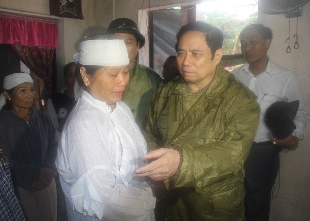 Đồng chí Phạm Minh Chính tới thăm và làm việc tại 3 tỉnh miền Trung ảnh 5