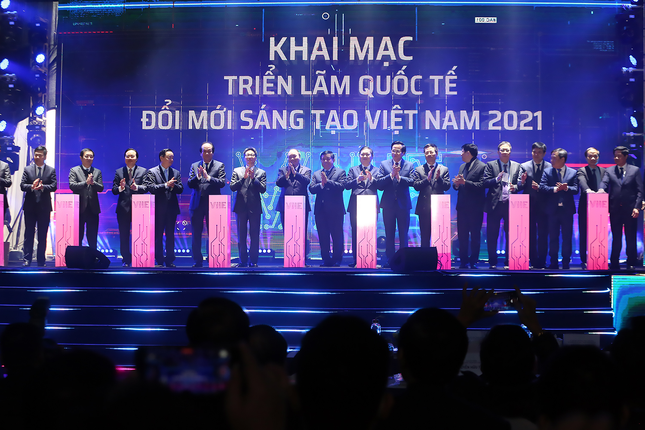 Dấu ấn của Sunshine Group tại Triển lãm quốc tế Đổi mới sáng tạo Việt Nam 2021 ảnh 1