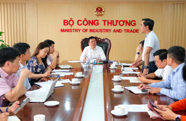 Bộ Công Thương thanh tra 7 vấn đề về quản lý và cung ứng điện của EVN ảnh 1
