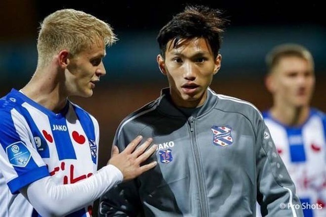 SC Heerenveen trả CLB Hà Nội bao nhiêu để giữ chân Đoàn Văn Hậu? ảnh 1