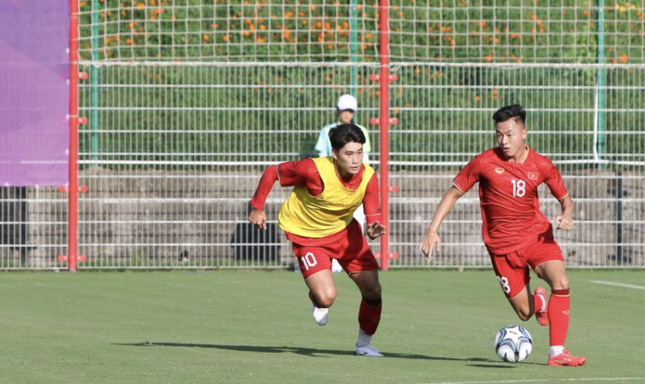 Olympic Việt Nam: Tin nóng bất ngờ về Nhâm Mạnh Dũng và Phan Tuấn Tài ảnh 1