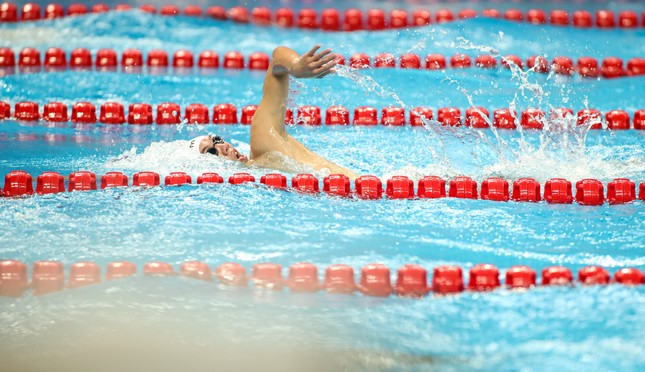 Huy Hoàng hụt HCĐ 1.500m tự do trong 50m cuối ảnh 1