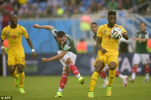 Mexico-Cameroon (1-0): Bắn hạ Sư tử trong mưa ảnh 11